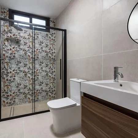 3br With Amazing Sea View And Pool וילה